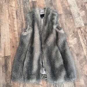 Banana Republic Faux Fur Vest - Gray size M